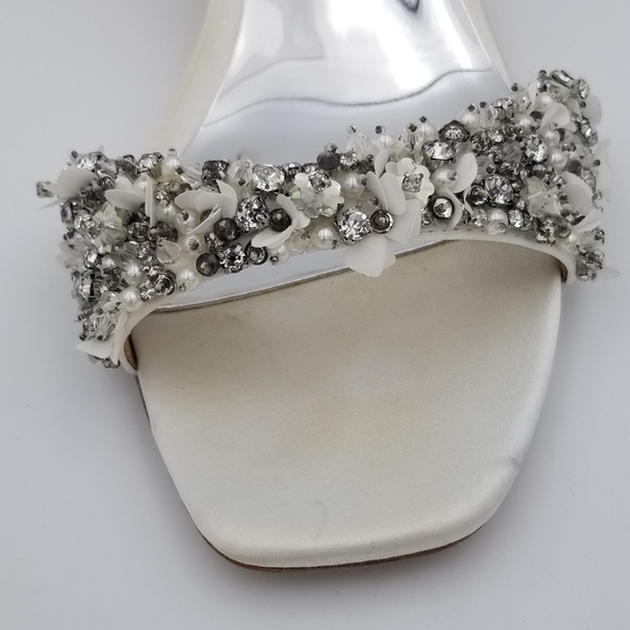 Badgley Mischka Telissa Kitten Heel Sandals, Soft White, Women's Size 9.5 - Picture 5 of 16